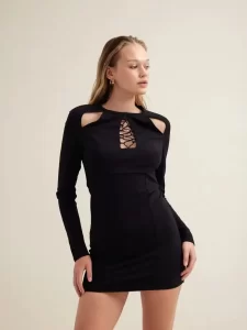 Vestido Mini Escote Lace Up